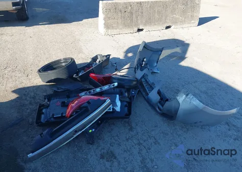 2011 Audi Q5 3.2 Premium Plus из США, поврежденный, VIN WA1DKAFP1BA111623